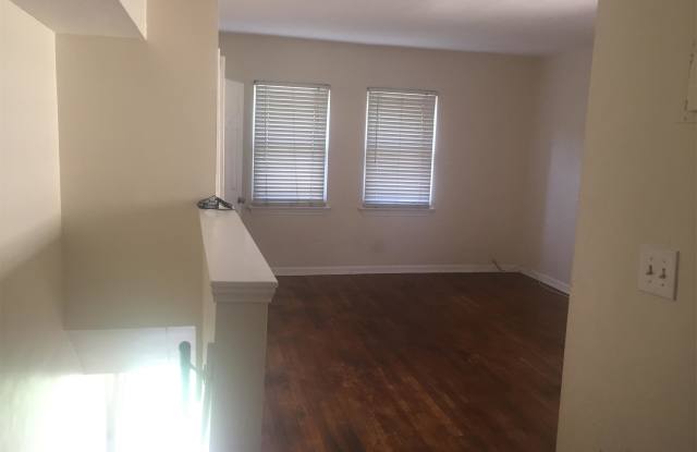 1817 2nd st. NE - A Gallery 2