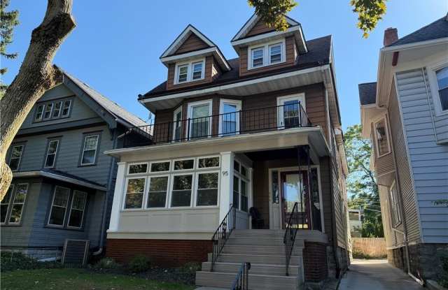 95 Inwood Place unit: 2 photos photos 95 Inwood Place unit: 2 photos photos