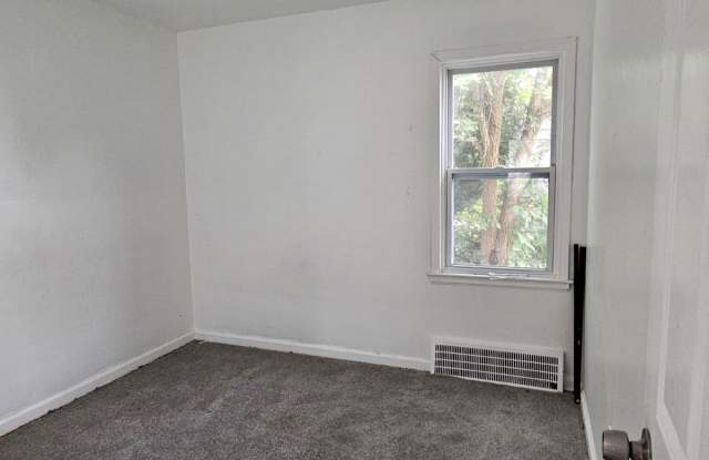 12150 Wayburn Street Gallery 4