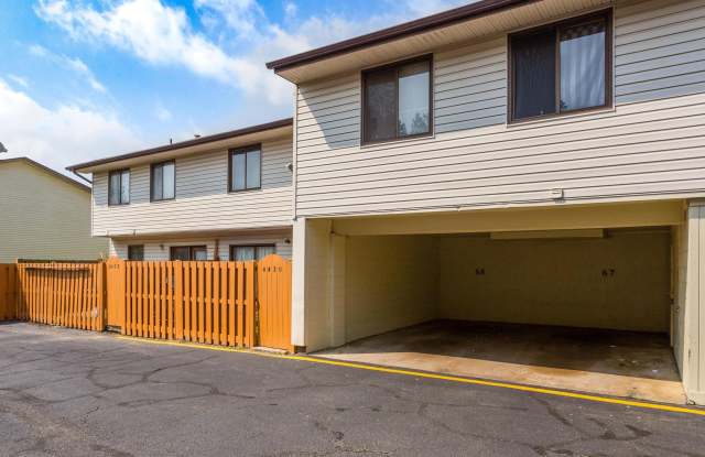8422 ALAMEDA COURT Gallery 2