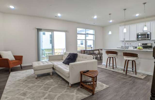 2603 Geranium Way - 1 Gallery 4