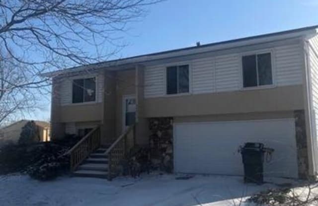 3401 Seine Court - 3401 Seine Court, Hazel Crest, IL 60429