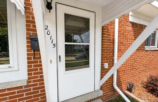 20115 Merle Court Gallery 4