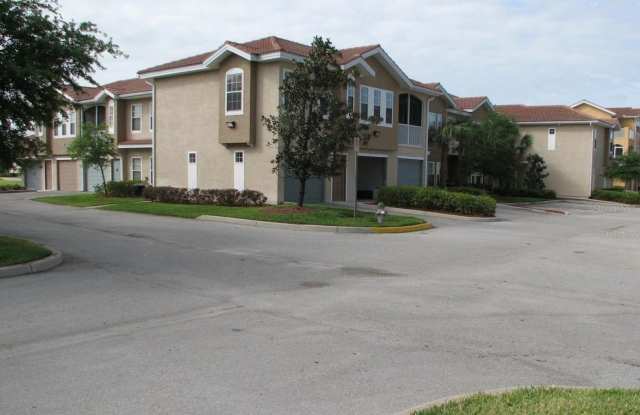 3/2 VILLANOVA AT HUNTER'S CREEK - 12107 Poppy Field Lane, Hunters Creek, FL 32837