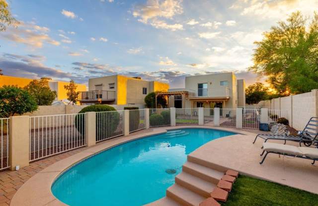 3 Bedroom, 2.5 Bathroom With Loft. LOCATED IN ORO VALLEY COPPER CREEK NEIGHBORHOOD! photos photos
