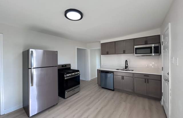 4208 Wabash Ave - 4208 Wabash Avenue, Hammond, IN 46327