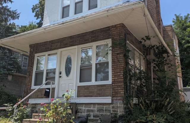 Detached Home - Oak Lane photos photos