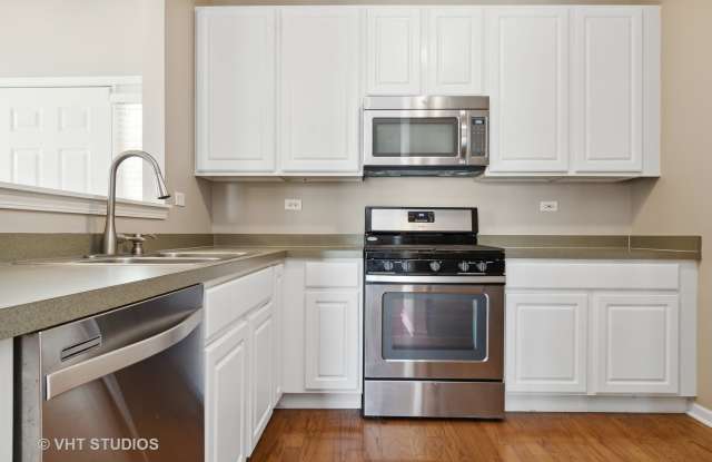 2442 Golf Ridge Circle Gallery 2
