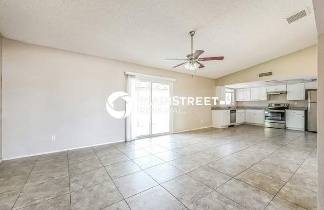 9022 North 63rd Drive Gallery 4