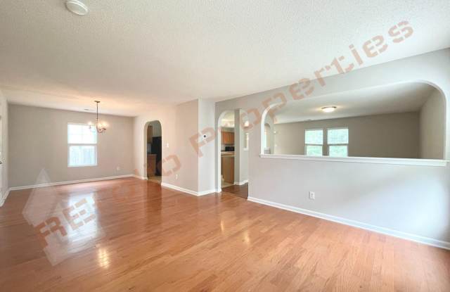 Beautiful Newly Painted 4 Bedroom, 2.5 Bathroom Home with 1st Fl Bedroom with New Carpet in Flowers Plantation Community, Clayton, Available Oct 7th! Gallery 3
