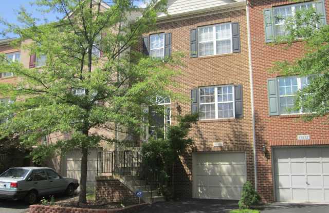 45850 EDWARDS TERRACE - 45850 Edwards Terrace, Dulles Town Center, VA 20166