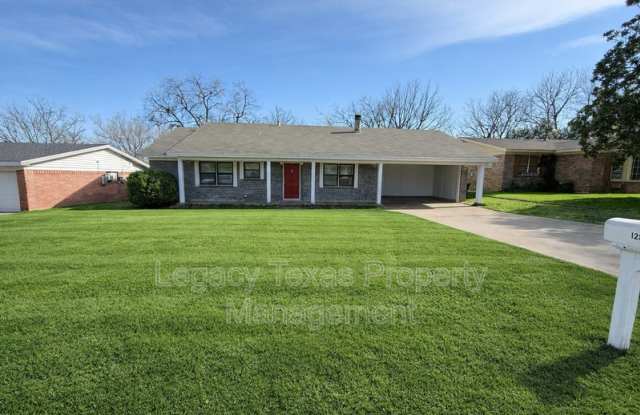 1205 Tanglewood photos photos