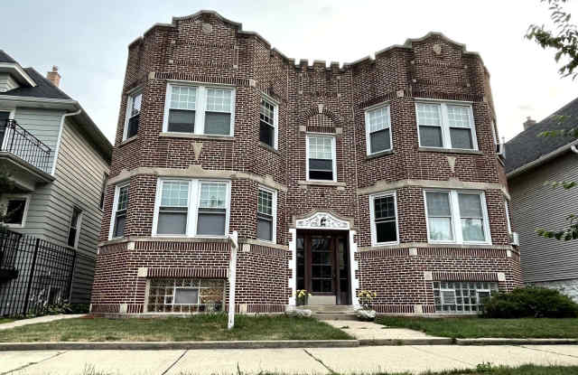 4044 N Kilbourn Avenue photos photos