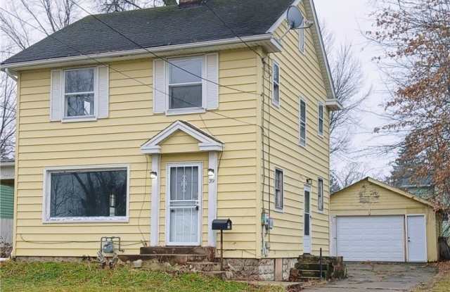 39 Hilton Avenue photos photos