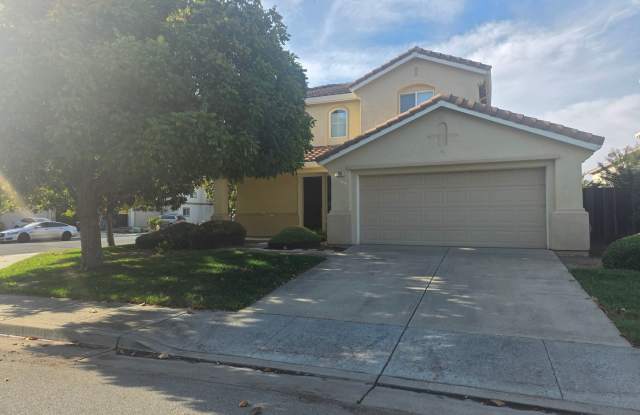 Lovely upgraded Morgan Hill 3 Bedroom - Comfort and Price Gallery 1