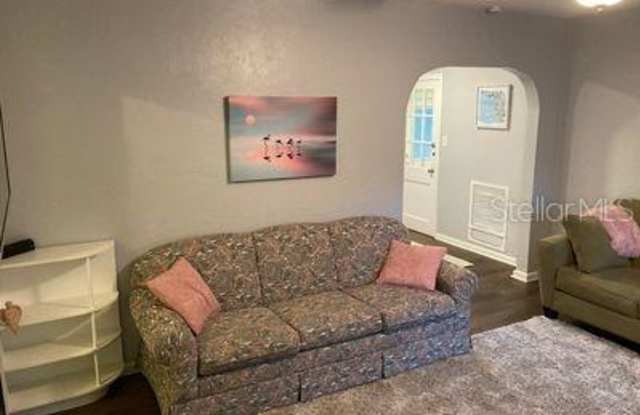 2621 48TH STREET S Gallery 4