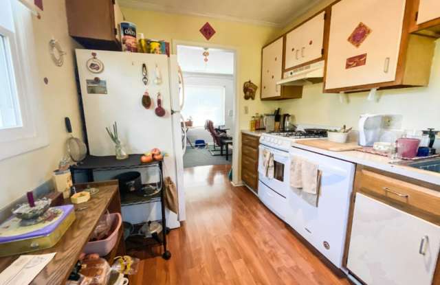 3 Bedroom House - Walking Distance to Purdue Campus !!! Gallery 4