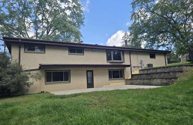 15945 Smith Drive Gallery 4