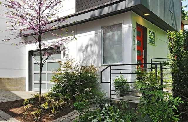 Beatiful 2 bed/ 2 bath townhome in Madison Valley! photos photos