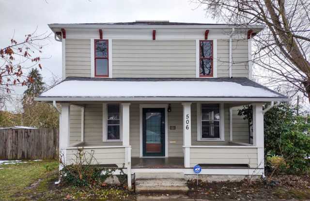 Historic Four Bedroom Albany Home ~ 506 6th - 506 Southeast 6th Avenue, Albany, OR 97321