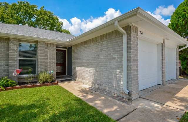 7514 Trabajo Drive Gallery 3