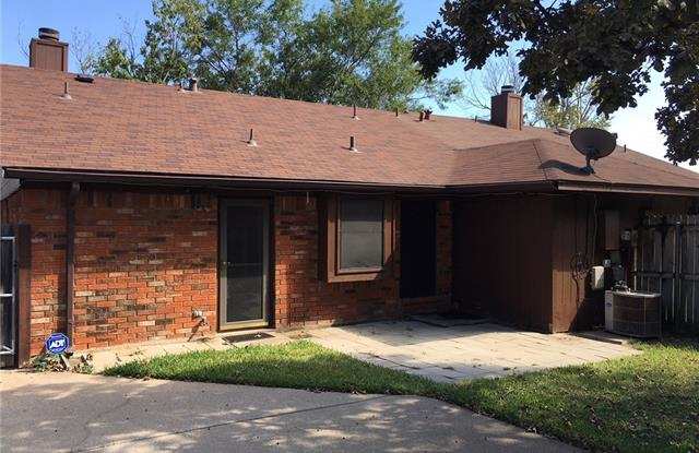 1041 Stableway Lane - 1041 Stableway Lane, Bedford, TX 76022