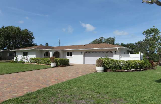 5522 Yorkshire Way - 5522 Yorkshire Way, Sarasota County, FL 34231
