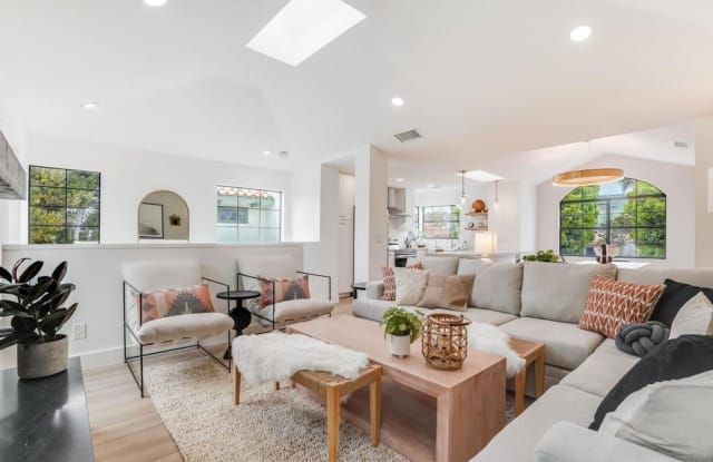141 N Acacia Avenue - 141 North Acacia Avenue, Solana Beach, CA 92075
