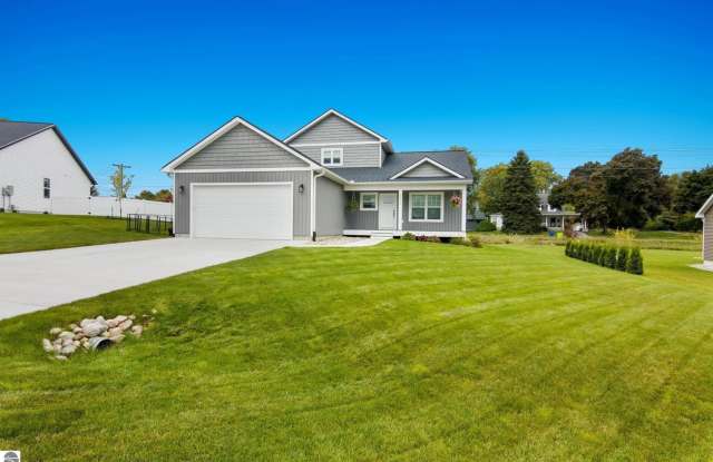 4 Bedroom Executive Home for Lease - 4712 Owl View Drive, Chums Corner, MI 49685