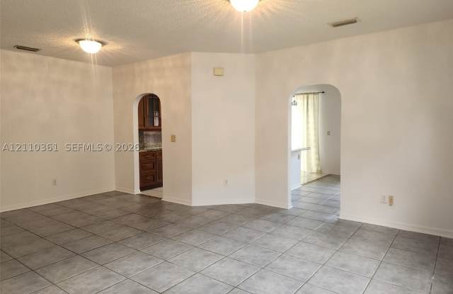 19236 NW 14th St Gallery 2