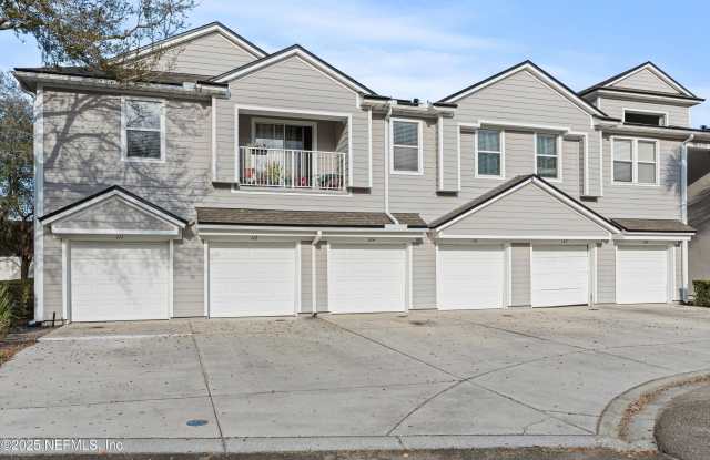 7043 DEER LODGE Circle unit: 110 photos photos