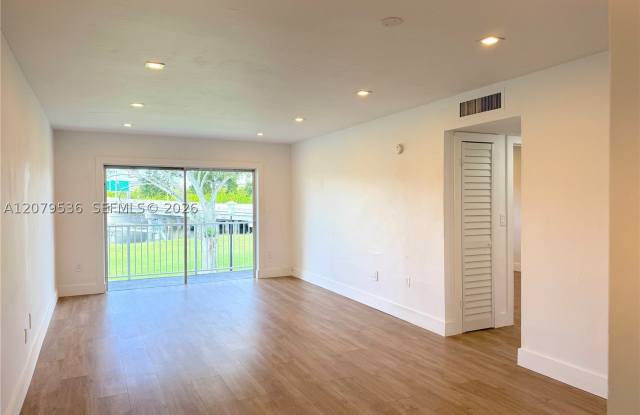 7660 SW 82nd St photos photos 7660 SW 82nd St photos photos