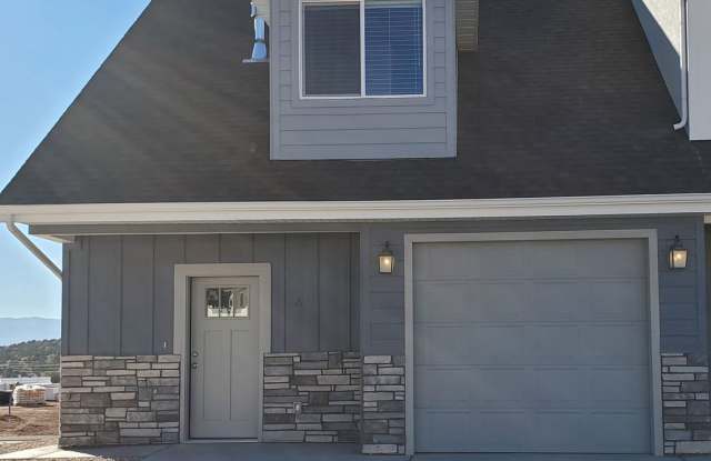 Welcoming 2 Bed, 2.5 Bath House - 1604 South 1500 West, Cedar City, UT 84720