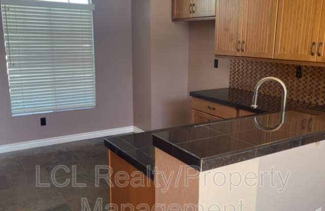 40161 Mimulus Way Gallery 3
