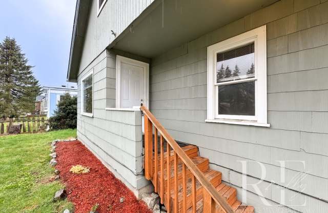 Charming & Spacious: A Home Full of Character and Warmth Gallery 4