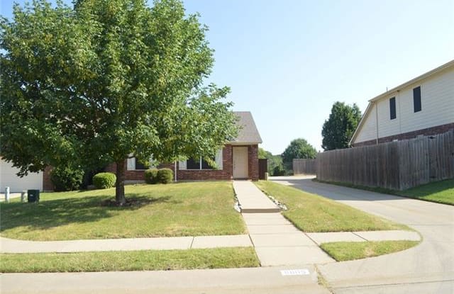 8805 Tucker Street - 8805 Tucker Street, Denton County, TX 76227