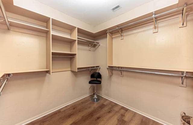 3921 Aloha Ln Gallery 3