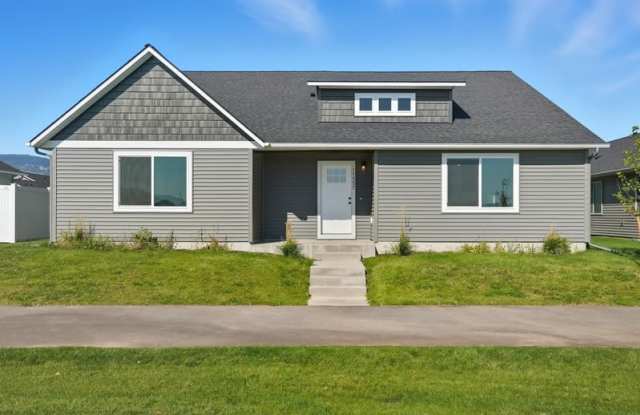 11557 Railway Avenue photos photos