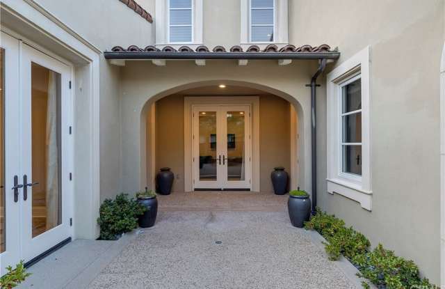 15 San Luis Obispo Street Gallery 3