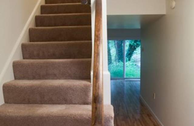 107 Woodlake Drive Gallery 4