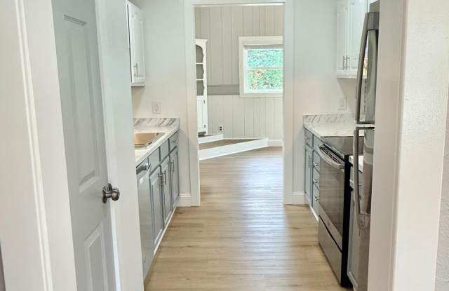 30 URSINUS Avenue Gallery 4