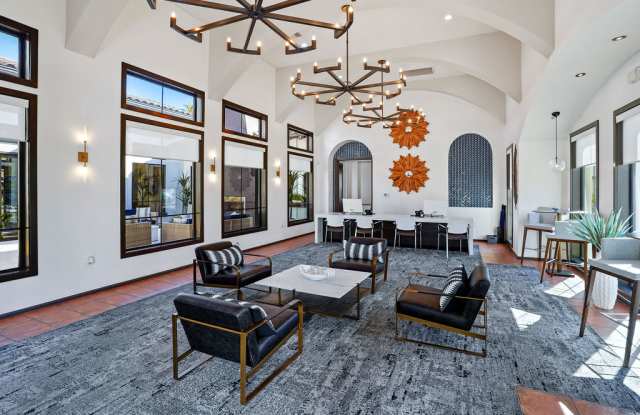 Serafina Luxury Apartments Gallery 2