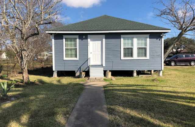 Gorgeous all renovated Home in Freeport, TX! photos photos