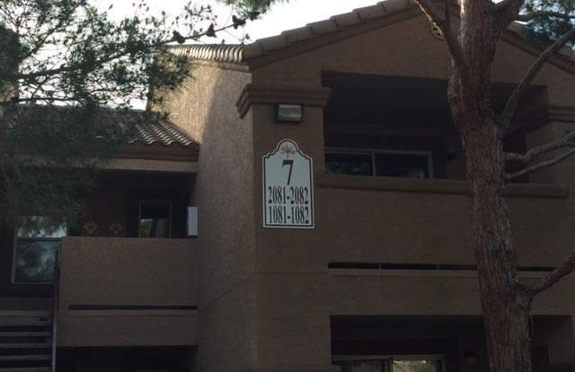 A Fantastic and Super Clean 1 Bedroom, 1 Bathroom upstairs unit. Gallery 3