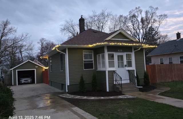 Charming 3BR House in Elgin photos photos