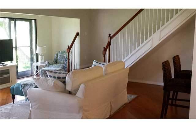 327 NE Golfview Circle Gallery 2