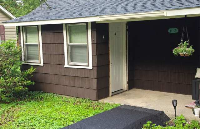 4 Storybrook Lane W Gallery 1