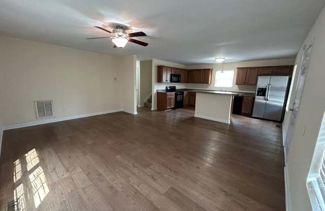 PRE-LEASING FOR AUGUST 6TH 2027! Gallery 4