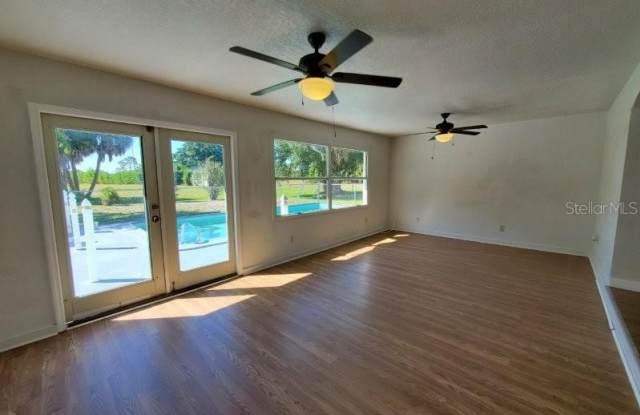 2451 AQUILOS Court Gallery 4