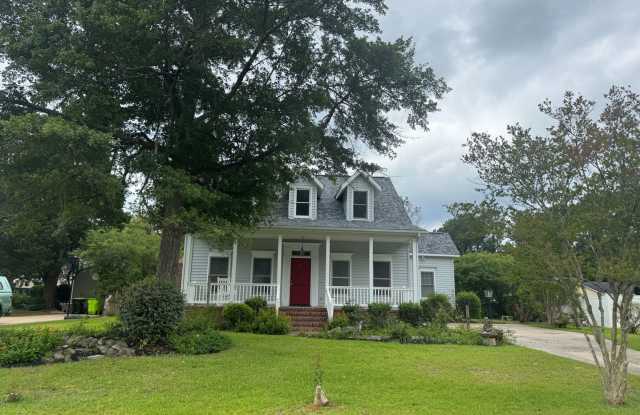 Beautiful home near downtown New Bern photos photos